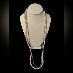 35” Faux Pearl and Silvertone Chain Necklace. (E-E)